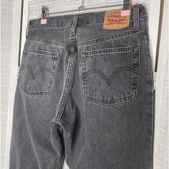 Levi’s Distressed Hem Black/Gray Wash Jeans Size 27 100% Cotton Frayed Hemline - Picture 5 of 9